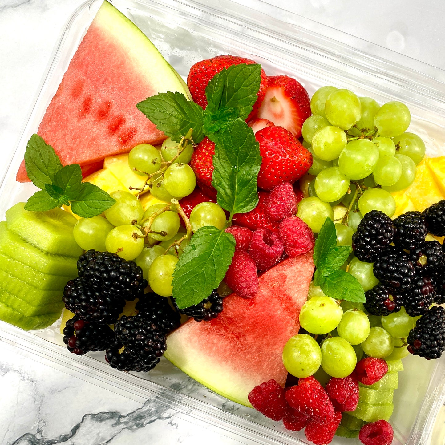 Fresh Fruit Tray (serves 8+) (V,GF) NOV 21
